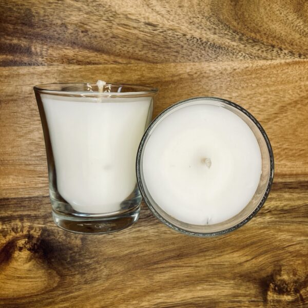 Rental- Curved glass candle